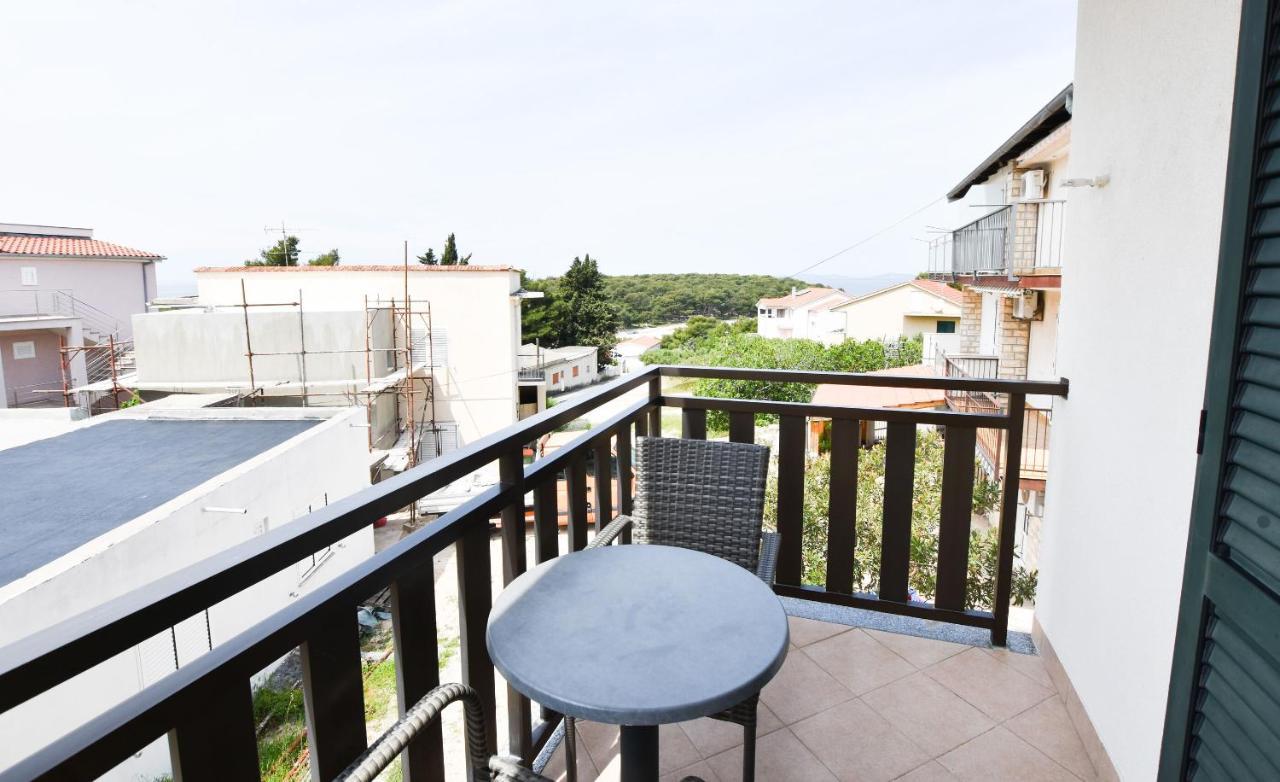 Apartments Karmen Primošten Εξωτερικό φωτογραφία