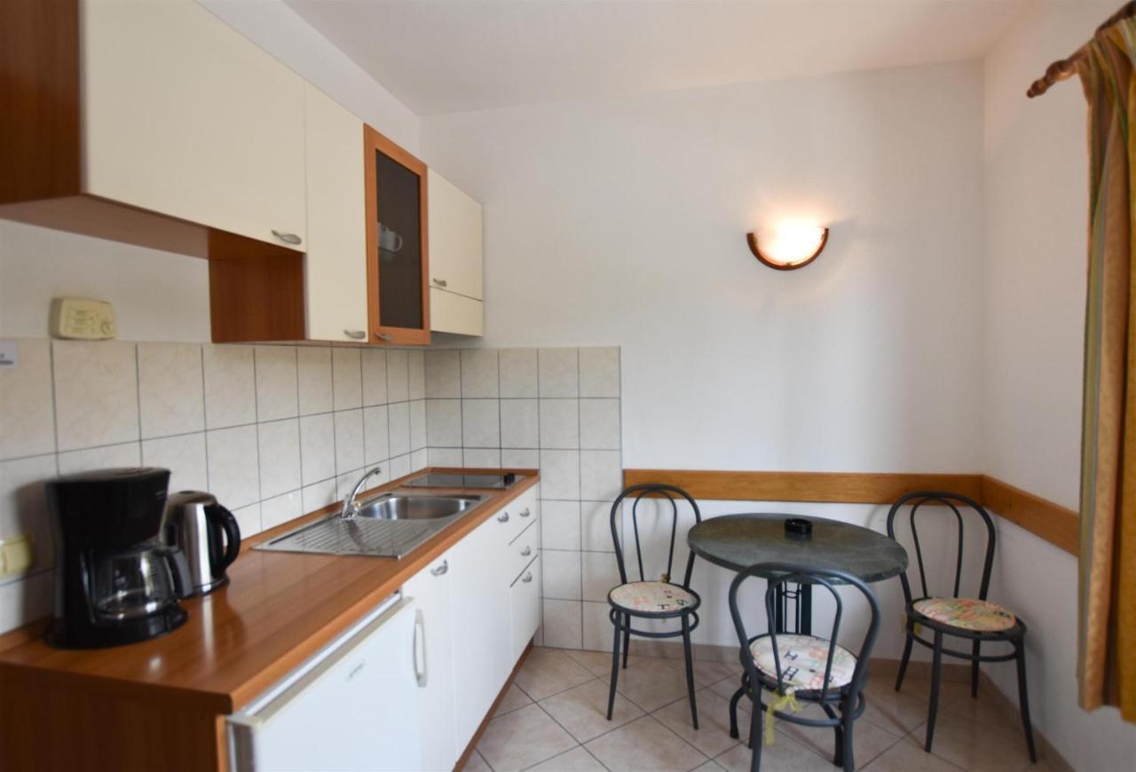 Apartments Karmen Primošten Εξωτερικό φωτογραφία