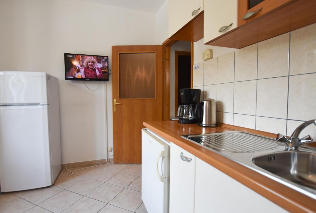 Apartments Karmen Primošten Εξωτερικό φωτογραφία