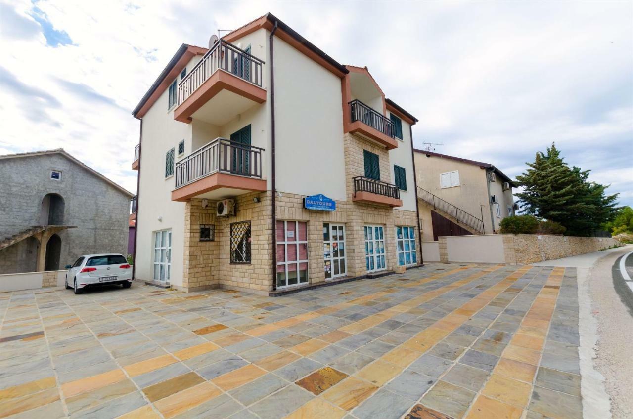 Apartments Karmen Primošten Εξωτερικό φωτογραφία